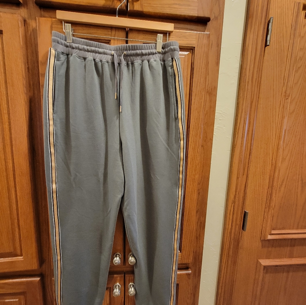 MJ Good Hart NEW joggers